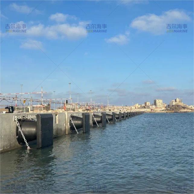  Fenders e Bollards para Abu Qir Marine Port Container Terminal Project foram todos entregues (JCO 、 T-Bollard)