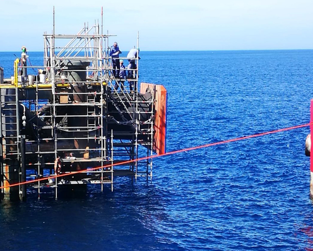 Jier Marine Super Cell Fenders for Tanker Bedth na Itália FP