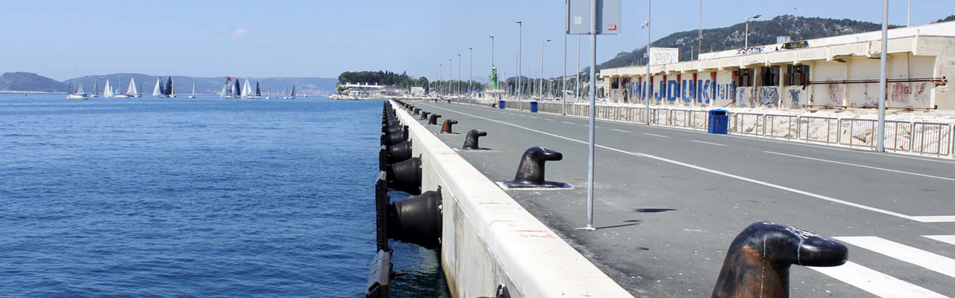 Porta de mobília de dock - solução